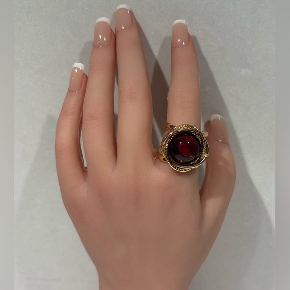 Vintage Style Gold-Tone Red Cabochon Scarf Slide / Scarf Ring / Scarf Clip /Gift - Picture 7 of 11